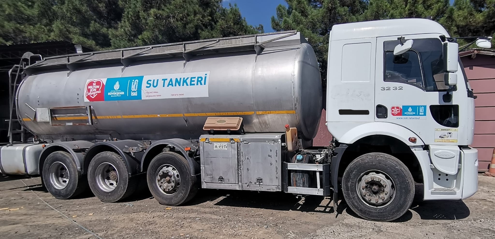 WhatsApp Image 2025 12 13 at 20.44.00