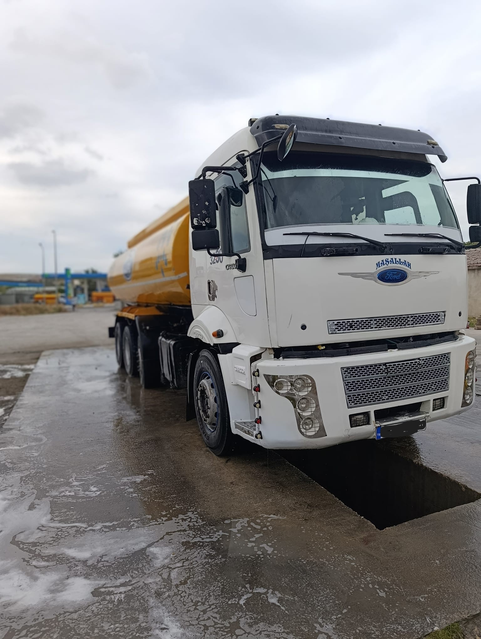 WhatsApp Image 2025 12 13 at 22.58.50