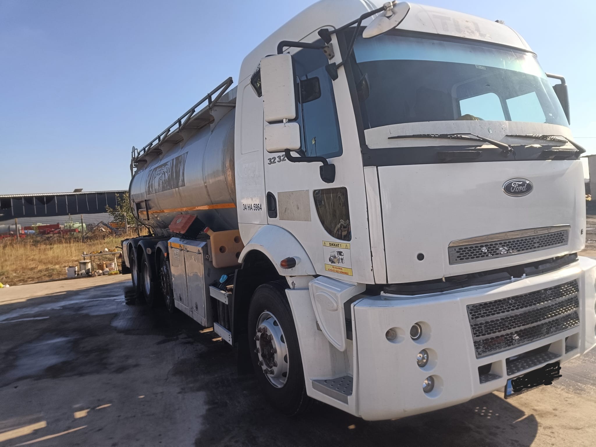 WhatsApp Image 2025 12 13 at 22.58.55 (2)