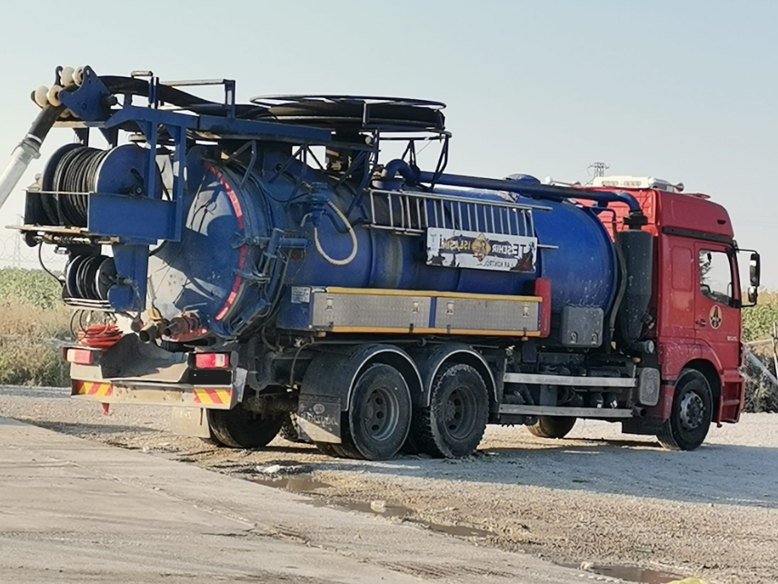 Özel Amaçlı Kombine Araçla Saha Yıkama Hizmeti